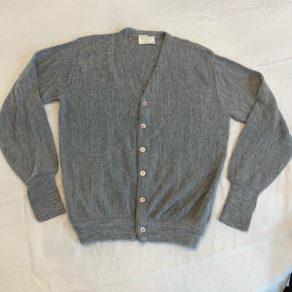 JEFFLINKS Vintage 70’s Men’s Acrylic V-Neck Button Cardigan, Size XL